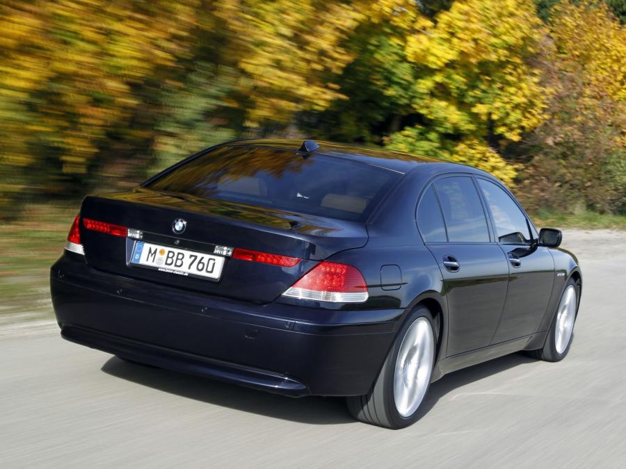  BMW 760Li 2003 года  (фото 15 из 16)
